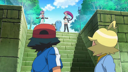 Fichier:XY067 - Miaouss de la Team Rocket et Qulbutoké de Jessie (Flash-back).png