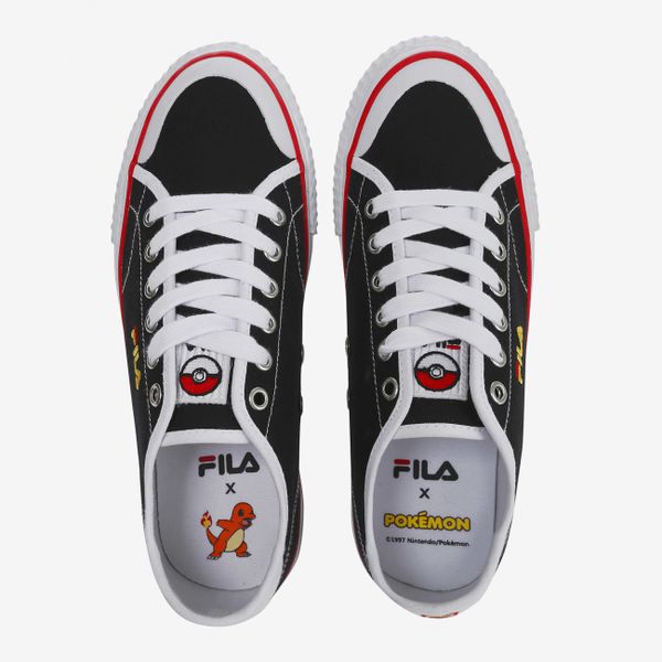 Fichier:Chaussures Salamèche Fila.jpg