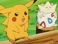 Pikachu (de Sacha) et Togepi (d'Ondine)