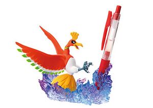 Figurine Ho-Oh Pokémon Desk 3.jpg