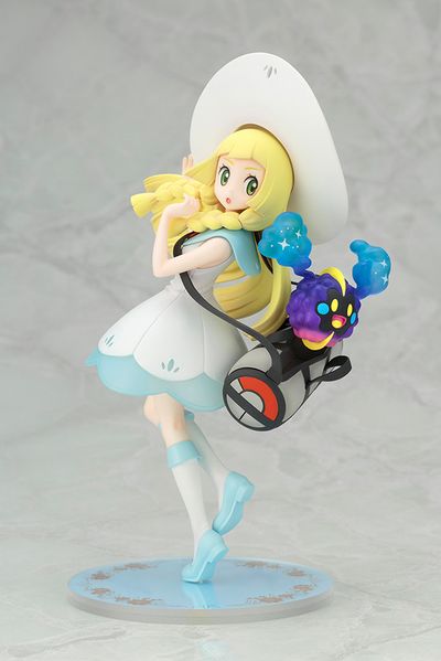 Fichier:Figurine Lilie avec Cosmog ArtFX.jpg