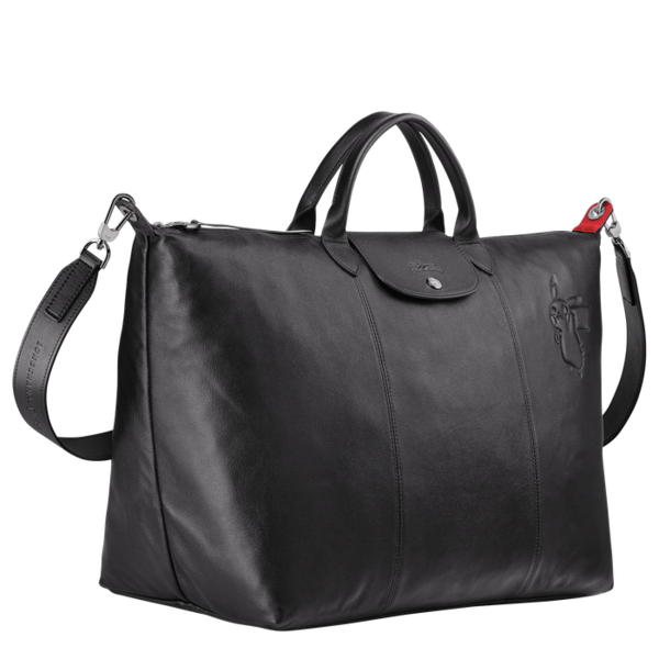 Fichier:Longchamp Sac de voyage noir trois quart.png