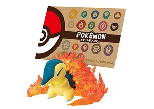 Figurine Héricendre Pokémon Desk 3.jpg