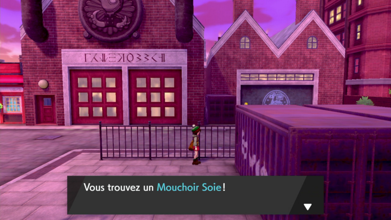 Fichier:Motorby Mouchoir Soie EB.png